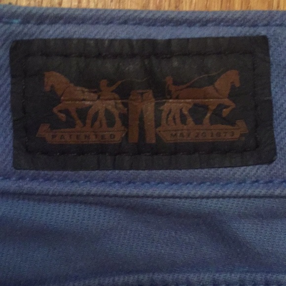 Fun & Flirty Faded Jeans - Picture 5 of 7